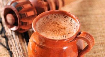 Historia del molinillo: Siglos de preparar nuestro chocolate caliente